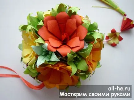 Kusudama elektrum, mindent ő