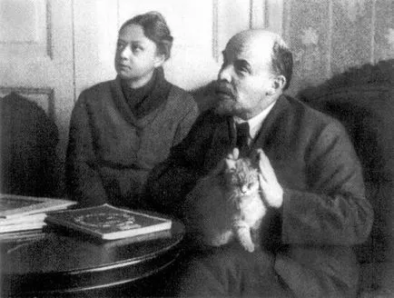 Ленин и котки