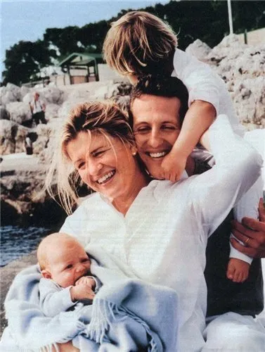 Michael Schumacher - biografie, cariera de sport, de familie și soția Corinna Schumacher