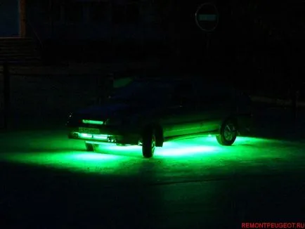 Неонови светлини на автомобилите