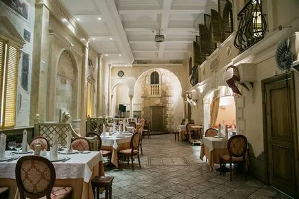 Serviciul chelnerului banchet de nuntă într-un restaurant pentru restaurant nunta, articole de nunta