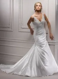 30 fénykép divatos esküvői ruhák 2012 Maggie Sottero!