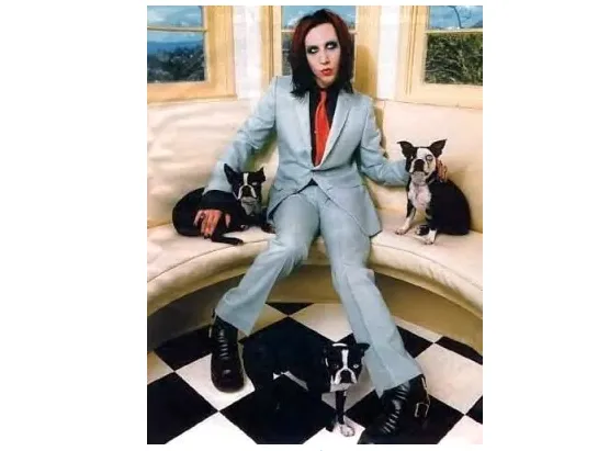 19 fapte neobișnuite despre un tip pe nume Marilyn Manson iad