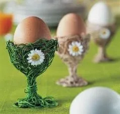 Stand pentru ouă de Paști