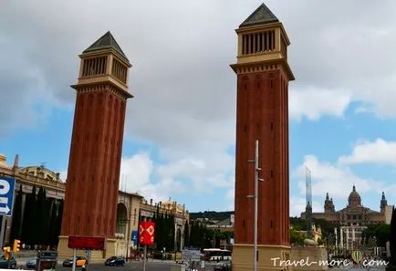 Cântând Fântâna de Montjuic din Barcelona