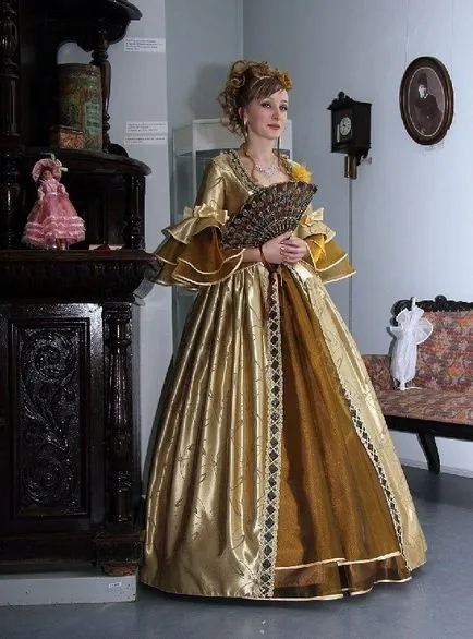 Продажба стилизиран, исторически рокли 15-18