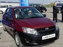 Putin a avut loc un test drive - masini rezidente de vara - Granta și lada a explicat de ce o nouă creație - AvtoVAZ