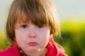 4 lépés tanítani a gyermeket, hogy kifejezzék érzelmeiket