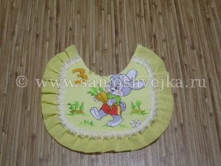 Ние шият лигавник за хранене на бебета с ръцете си - samoshveyka - сайт за феновете на шиене и