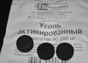блювота з кров'ю