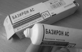 Гнійні прищі на обличчі: причини появи, лікування, огляд аптечних лікарських препаратів появи