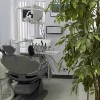 Stomatologie ne îngrijire dentară la olimpyskom Avenue