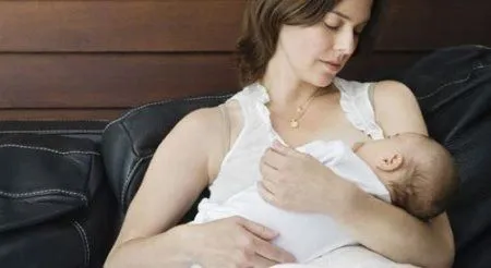 як лікувати псоріаз при годуванні груддю