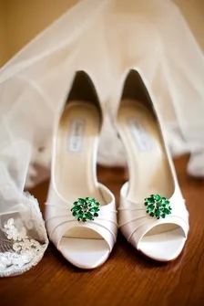 Emerald сватба в стил - снимка идеи