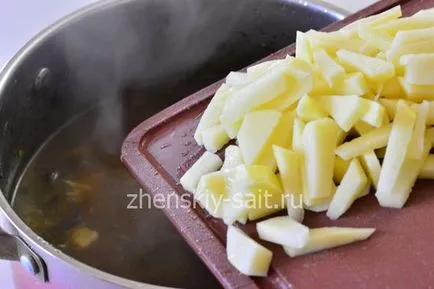 Супа с пресни гъби и картофи - рецепта със снимки