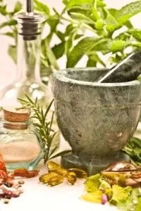 як лікувати кісту яєчника чистотілом