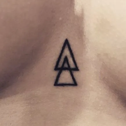 Татуировка стойност татуировка триъгълник, 23 снимки, скици