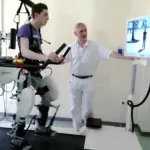 як лікувати розтягнення спини