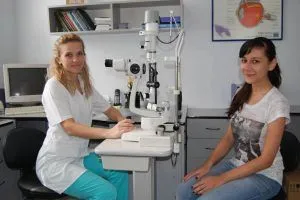 як лікувати вроджений астигматизм
