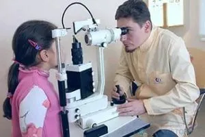 як лікувати вроджений астигматизм