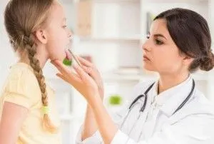 як лікувати фарингіт у дитини народними засобами