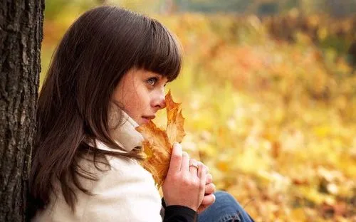 ніж лікувати осінню депресію