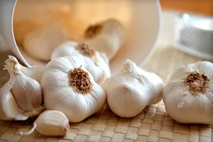 користь часнику для організму людини