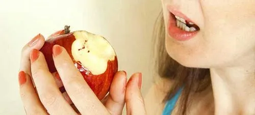 як лікувати ясна якщо вони кровоточать