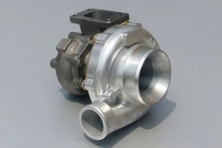Turbocompresorul este un simplu, dar mecanismul principal al sistemului turbocompresor