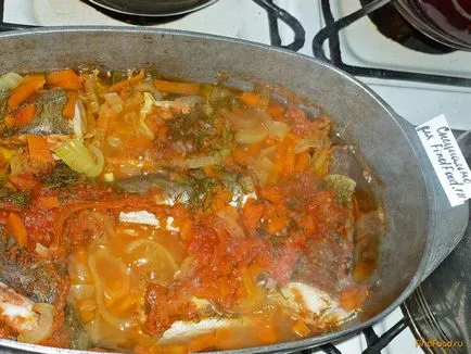 Párolt szürke tőkehal recept egy fotó