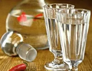 Чи можна пити при місячних: вплив алкоголю, наслідки (менструації) менструальним циклом