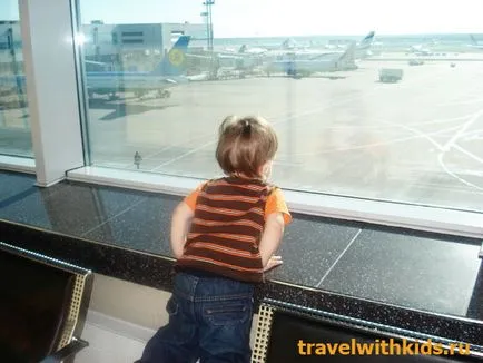 Domodedovo a gyermek, hogy mit kell tenni a gyermeket a repülőtéren, családi nyaralás