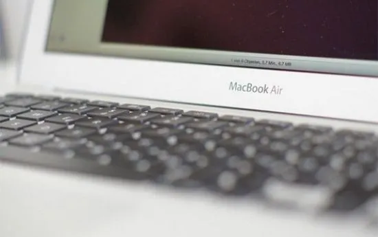 Производителността на актуализирания MacBook Air е почти същата, но на добра цена