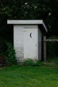 Въпрос яма тоалетна се намира на 12 метра от кладенеца да се направи, домакините Съвети - Съвети