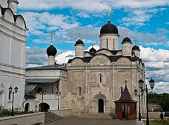 Vvedensky Епископалната манастир в Серпухов, адрес, посоки, карта, история, описание