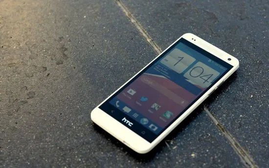 Преглед на HTC One M8 mini