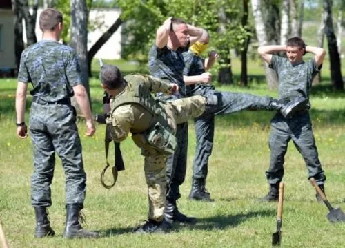 Какво да подарите на брат си за 18-тия му рожден ден