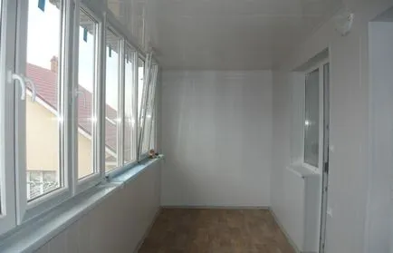 Comanda balcon renovat (logie) în St. Petersburg, București, la un pret bun