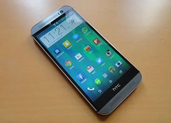 Смяна на дисплей на HTC One M8