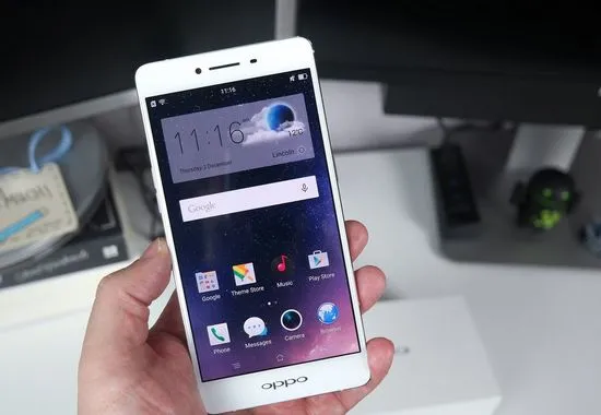 Разопаковане на смартфона Oppo R7 и първи впечатления