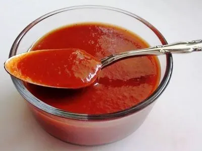 Cum să faci acasă ketchup din pastă de roșii