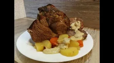 Carne de vită la cuptor în folie5 rețete pentru a găti carne de vită moale și suculentă