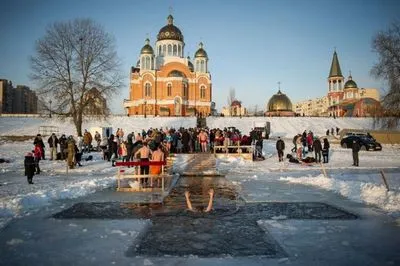 Кръщене през 2021 г., коя дата, кога да се къпе, традиции и обреди на празника