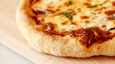 Cum să faci aluat de pizza 9 rețete simple și gustoase acasă