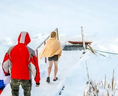 Кога да плувате във Водохреще. До колко можете да се гмурнете в кладенеца