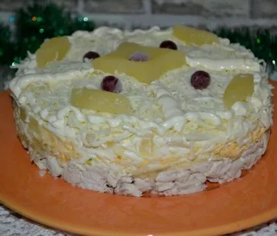 Salata cu pui si ananas cu branza (retete delicioase)