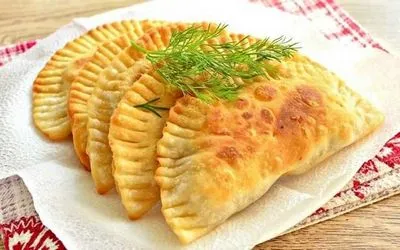 Chebureks din cele mai reusite retete cu un aluat crocant delicios