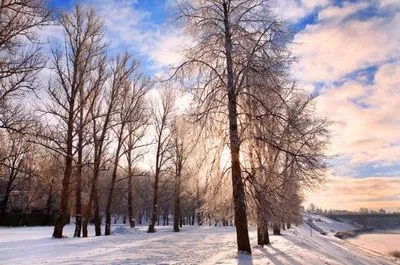 декември