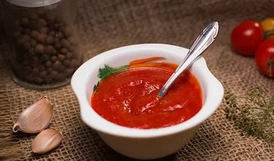 Ketchup de casă din roșii.O să-ți lingi degetele pentru iarnă