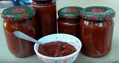 Ketchup din dovlecel pentru rețetele de iarnă vă veți linge degetele